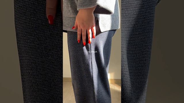 Серый джемпер из премиальной шерсти для Plusize на эту осень.