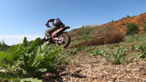 Эндуро ) начало - китайский мотик.