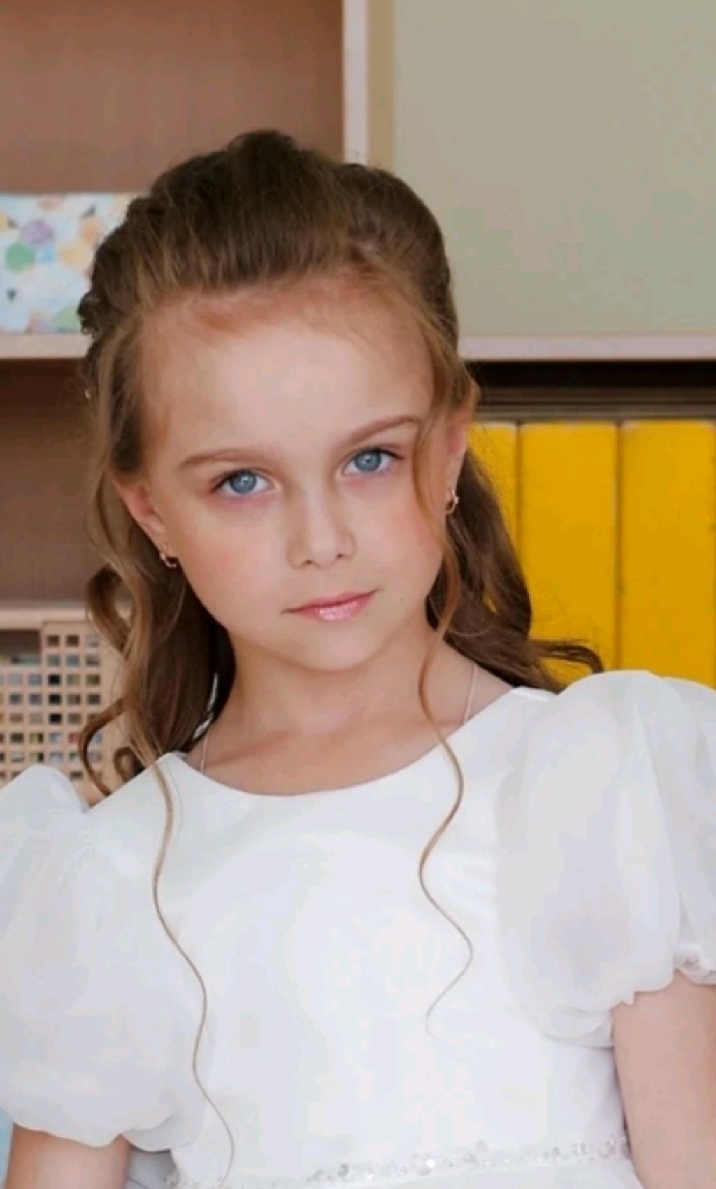 Маёя первая видео смотреть онлайн