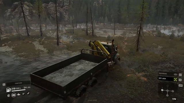 Freightliner 114SD demonstrates its power through the swamp | SnowRunner PC gameplay смотреть онлайн