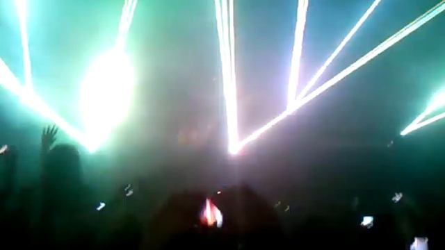 Swedish House Mafia Live - One - Manchester Apollo 2011 смотреть онлайн