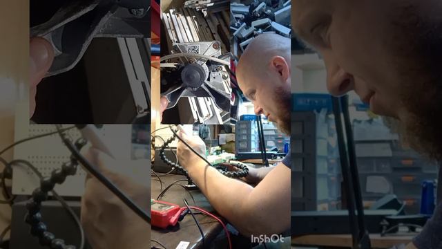 Ремонт стиральной машины Ariston ARSL100 сгорел модуль, из-за неправильного перебора подшипников смотреть онлайн