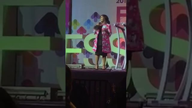 CeCe Winans & Kelly Price | Essence Fest Cissy Houston Tribute смотреть онлайн