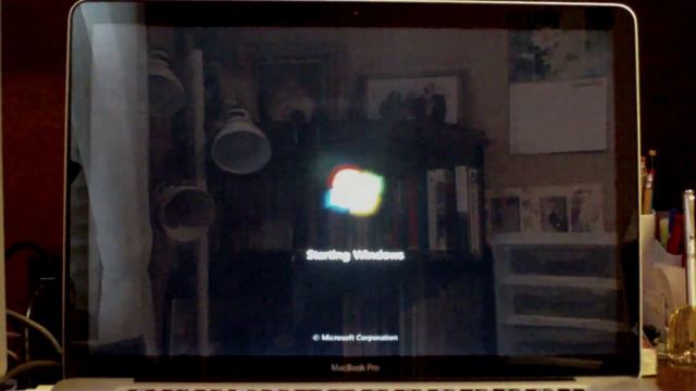 MacBook Pro Triple Boot - Snow Leopard, Windows 7, Ubuntu смотреть онлайн