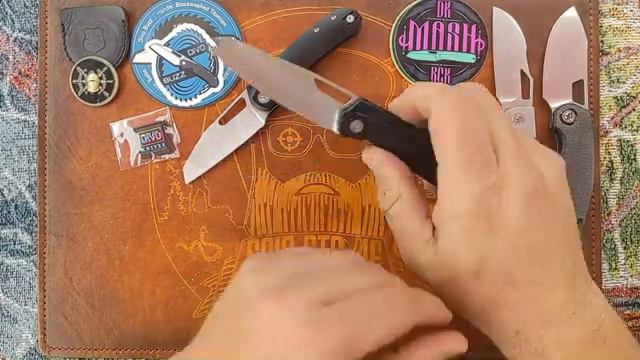 New From Divo Knives... The Buzz & Mash v2 Unboxing & First Impressions смотреть онлайн