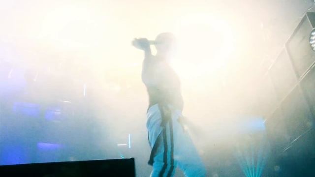 The Prodigy - We Live Forever (Live At Alexandra Palace)