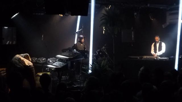 Jeff Mills & Tony Allen - 1 (New morning - Paris - December 14th 2016) смотреть онлайн