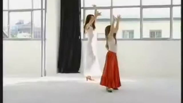 KINDER · SARA BARAS смотреть онлайн