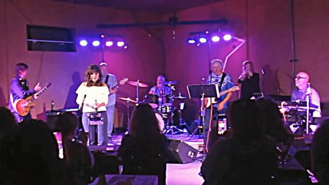 Linda Linda! A Linda Ronstadt Tribute: Performing You're No Good
