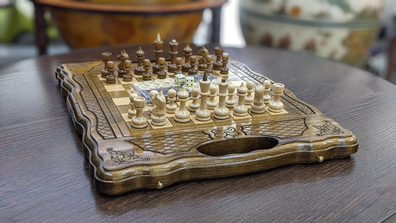 Шахматы + нарды резные "Гарде" 39*30*3 см. смотреть онлайн