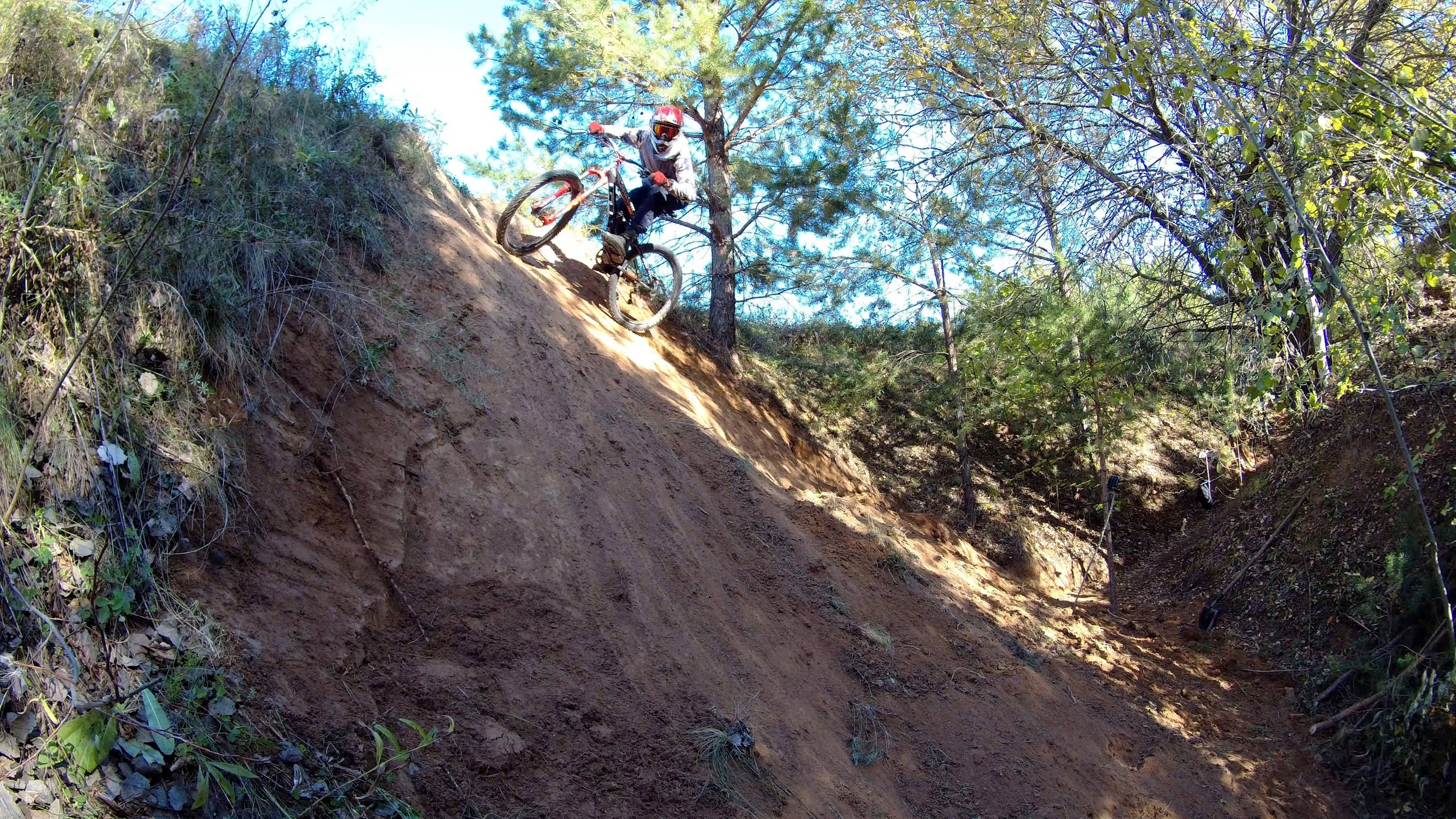 "СТЕНА" смотреть онлайн