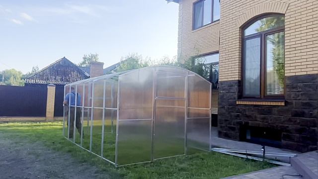 Сборка теплицы Прямостенная