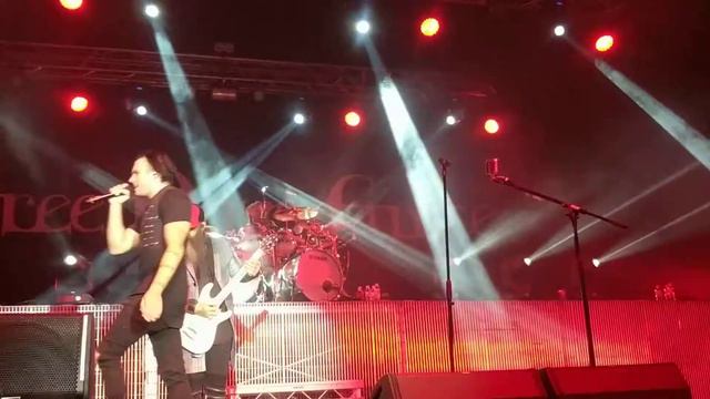 Three Days Grace - Infra Red (Live in Kiev 2018 Stereo Plaza) смотреть онлайн