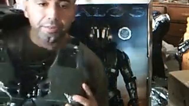 HALO 3 SUPREME EDITION MASTER CHIEF COSTUME смотреть онлайн