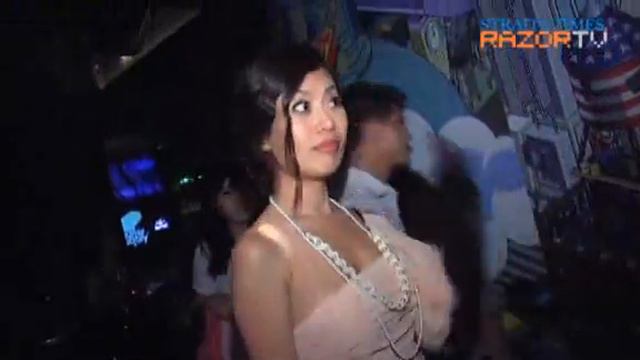 Mafia boss' daughter - only on weekends (The Italian Dressing VIP Party Pt 1) смотреть онлайн