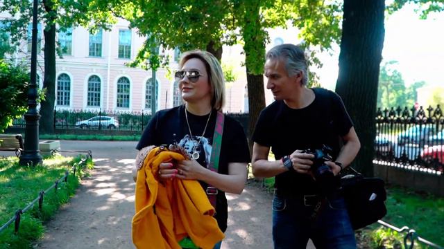 Таня Буланова. Прогулка по Васильевскому острову.