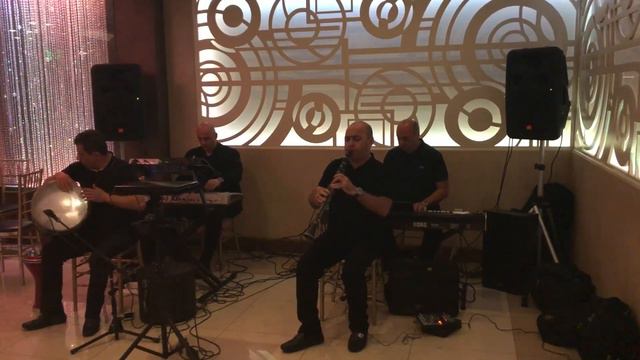 Avetis Yepremyan-dhol Avo (malatiaci)-klarnet Armen-keyboards Alik-Armen(Meço) 2019 Hollywood USA смотреть онлайн