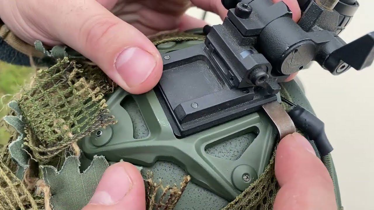1ПН138 "Валдай" ПРОТИВ КИТАЙСКОГО ШЛЕМА смотреть онлайн