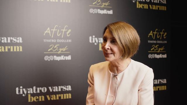 Yapı Kredi 25. Afife Tiyatro Ödülleri / Sabit Doğan ile Diren Sanat Söyleşileri (özet) смотреть онлайн