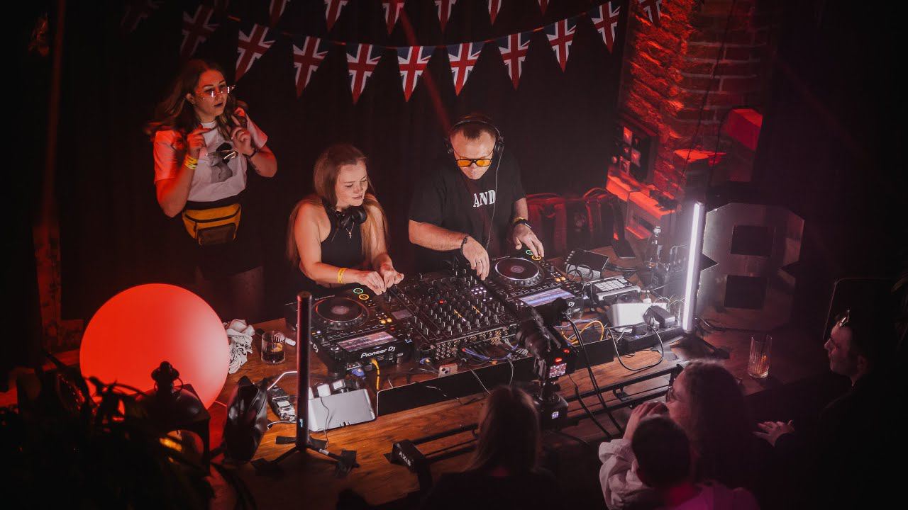 Matvienkov & Jeny Power - Anglichanin Birthday DJ Set @ TREFF8 Club (Progressive House Mix) 4K HDR смотреть онлайн