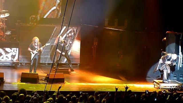 Judas Priest - Live @ Forest National, Belgium 2015 смотреть онлайн