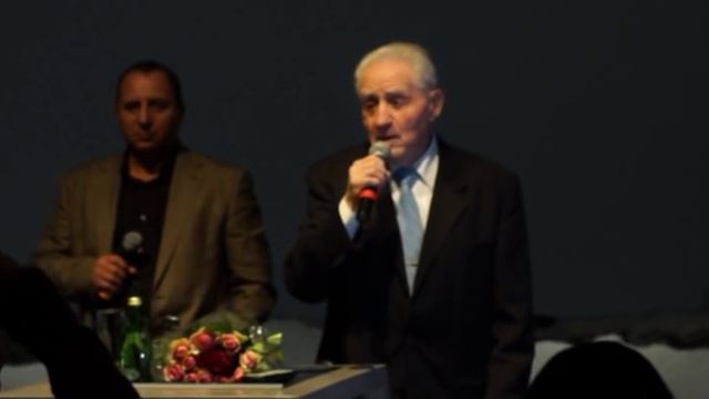 Ион Деген читает стихотворение Мой товарищ... 18 12 2014 смотреть онлайн