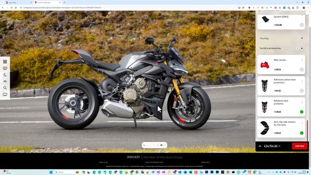 Coming Soon.... new Streetfighter V4S, KTM 990 Duke... смотреть онлайн
