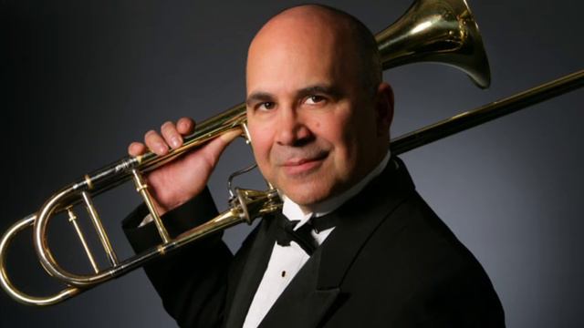 Joseph Alessi plays Arrows of Time: Movement 2 смотреть онлайн