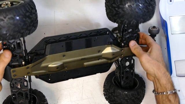 VKAR RACING BISON V3 Cheap Brushless RC - Didnt Last Long