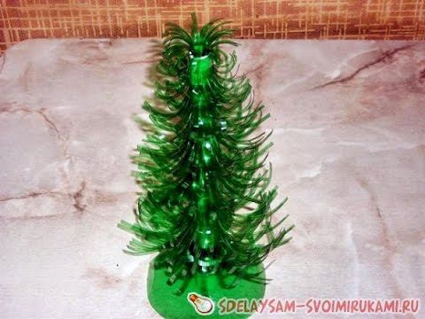 Как сделать елку из пластиковых бутылок смотреть онлайн