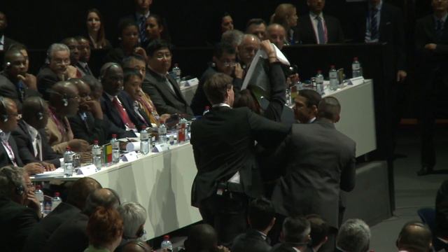 "Red Card for FIFA" Palestine Protestors Interrupt FIFA Congress смотреть онлайн