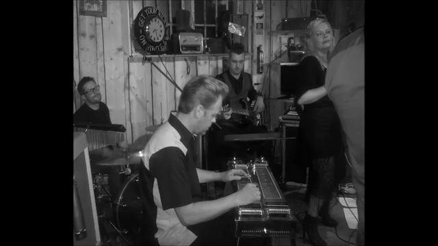 Berra Karlsson playing an instrumental version of I'm Sorry on pedal steel смотреть онлайн