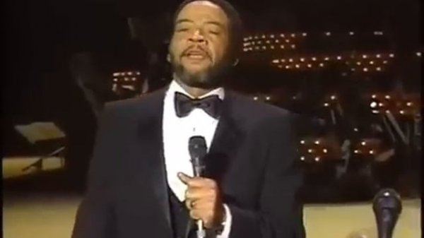 Bill Withers Just the Two of Us (Grammy 1982) Live