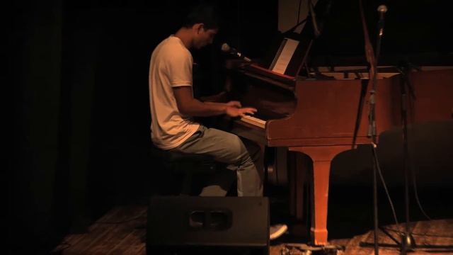 לאמי - חנה סנש смотреть онлайн
