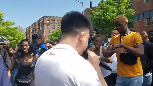 Performing "Dragon Up" LIVE at Medgar Evers College смотреть онлайн