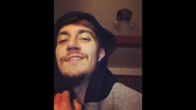 LAST PERSON TO COMMENT WINS A DM ;P (WHATS POPPING) смотреть онлайн