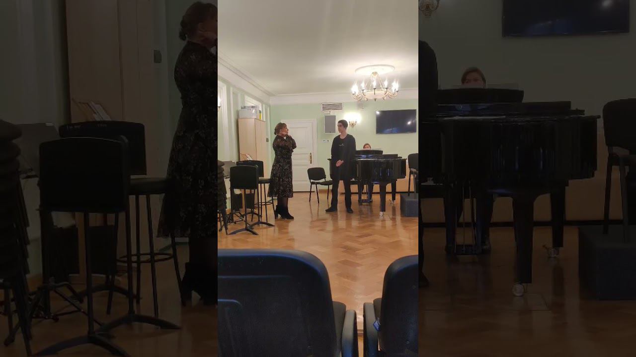 19.10.2021 год. Мастер-класс по вокалу у Челмакиной Марии Николаевны смотреть онлайн