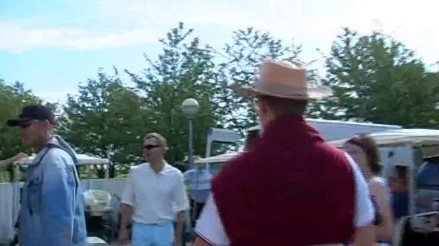 Bag om Klovn - Golfhatten смотреть онлайн