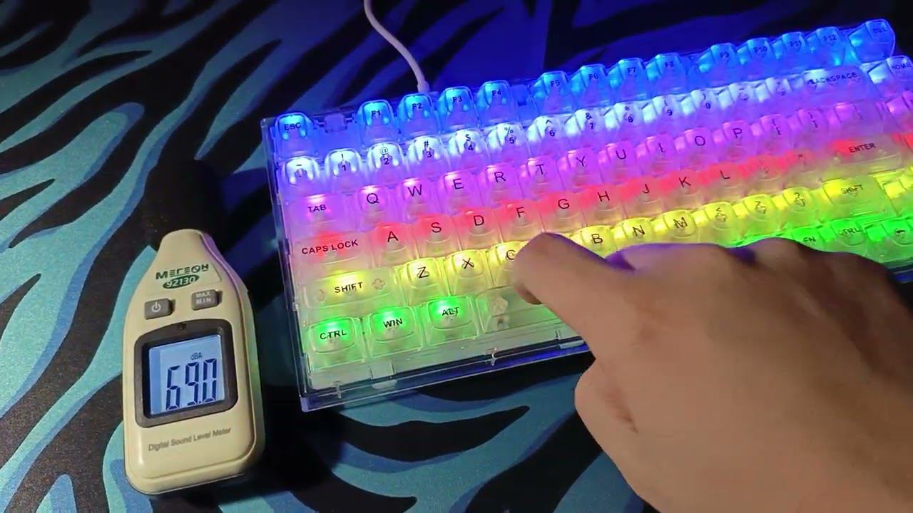 Обзор прозрачной механической клавиатуры YUNZII X75 смотреть онлайн