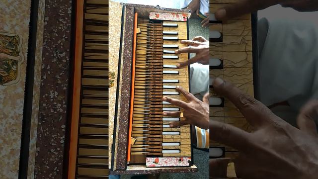 60 years old Paris reed harmonium playing by my father M.Govindarajulu #harmonium смотреть онлайн