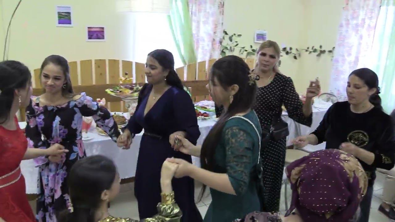 Сватовство Алексея и Доляры смотреть онлайн