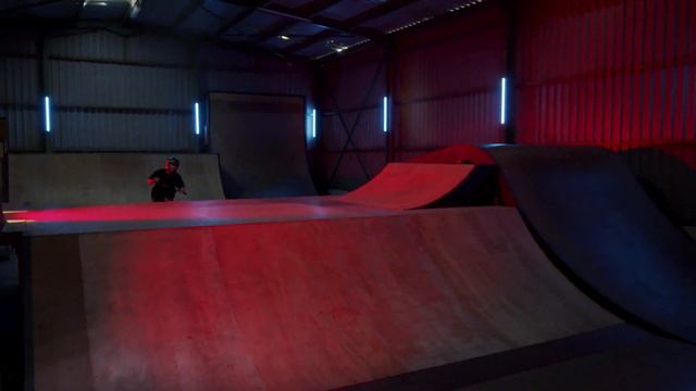 Heavens Gate BMX │Jens Cammermans смотреть онлайн
