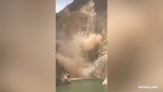 10 Terrifying Landslides Caught On Camera