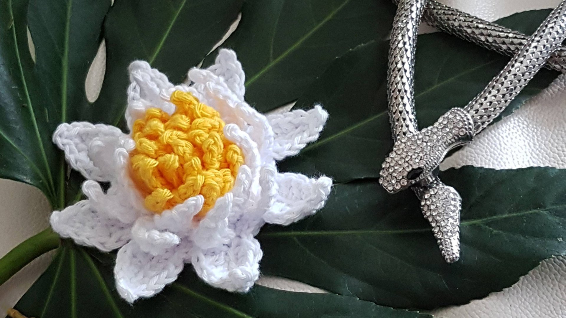 Как связать ЛИЛИЮ крючком | Самый простой способ смотреть онлайн