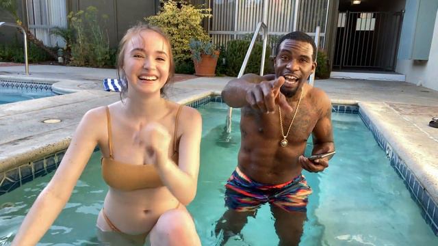 Hazel Moore - Does Size Matter? смотреть онлайн