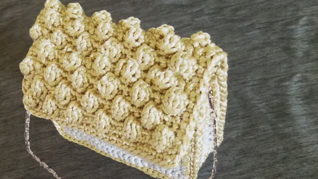 ПОПКОРН дамская СУМКА - КЛАТЧ своими руками | Секрет узора крючком для сумочки Попкорн смотреть онлайн