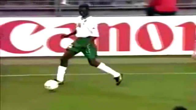 Arturo Brizio expulsa a Zidane, Francia 1998 смотреть онлайн
