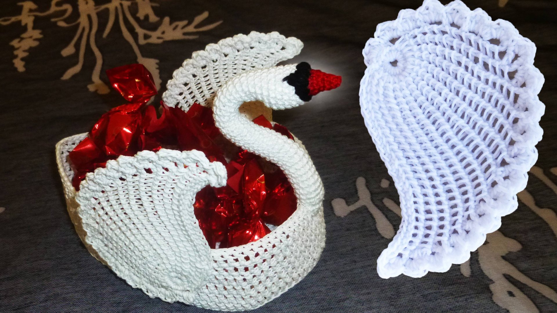 ЛЕБЕДЬ КРЮЧКОМ | Крылья тунисское вязание | ВАЗОЧКА ДЛЯ КОНФЕТ МАСТЕР КЛАСС Часть IV смотреть онлайн