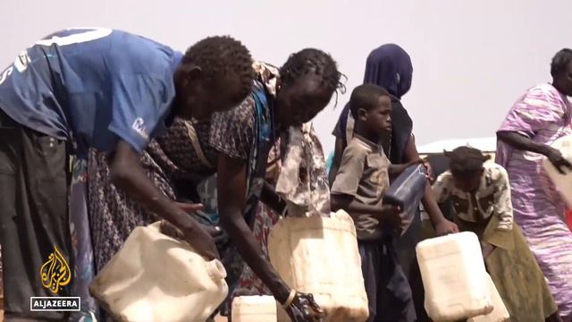 Sudan refugee crisis: Threat of diseases in displacement camps on border смотреть онлайн