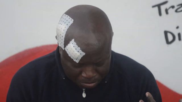 Amara Traoré de l'ASSUR agressé à Mbour смотреть онлайн